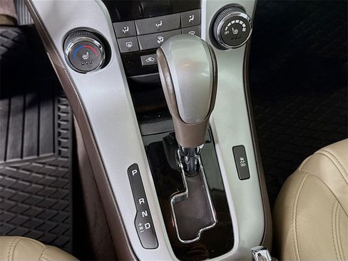 Used 2013 Chevrolet Cruze LT w/ Enhanced Safety Package image 18