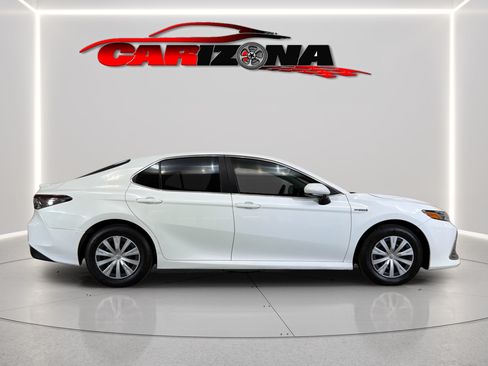 Used 2021 Toyota Camry LE FWD image 4