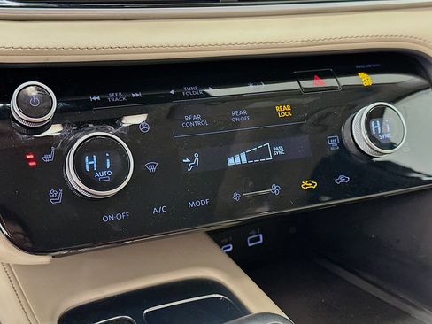 Used 2023 INFINITI QX60 Luxe image 24