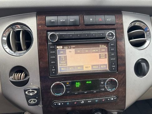 Used 2008 Ford Expedition Limited RWD image 6