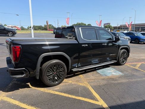 Used 2022 GMC Sierra 1500 Denali w/ Driver Alert Package II AWD/4WD image 4