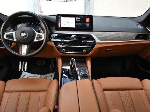 Used 2021 BMW 530i w/ M Sport Package RWD image 21