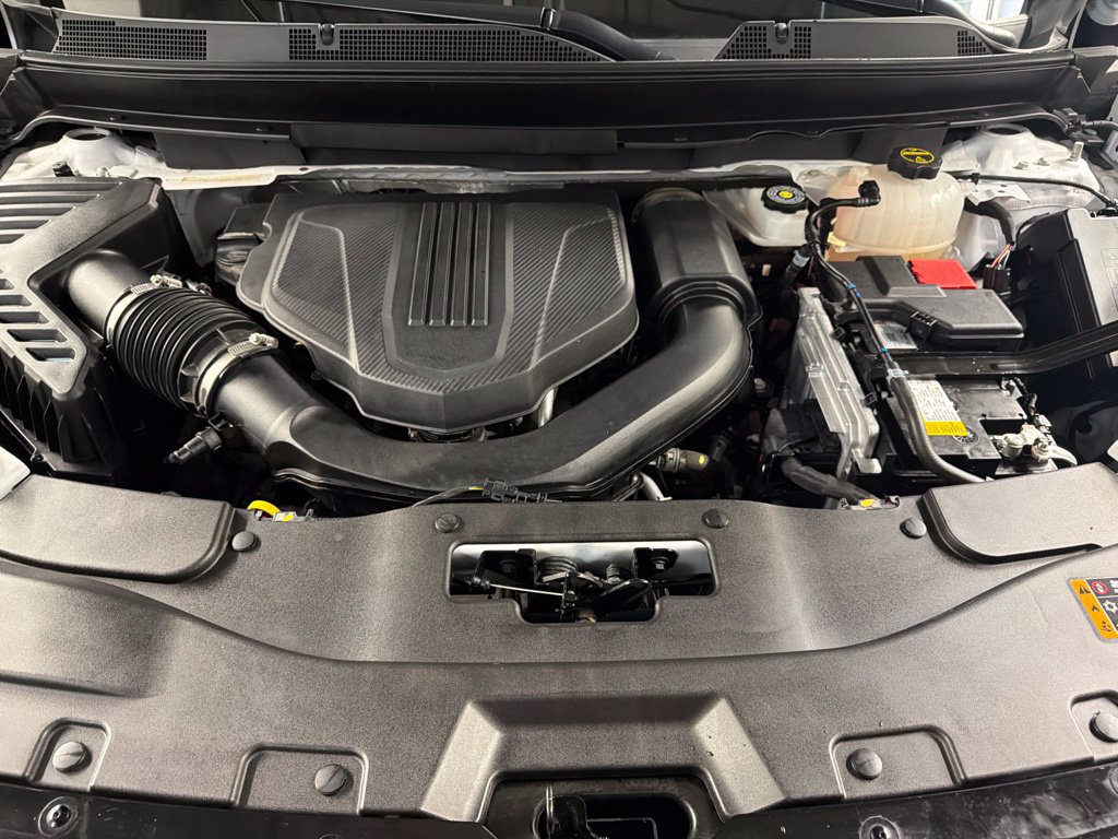 Used 2024 Chevrolet Traverse Z71 AWD/4WD image 40