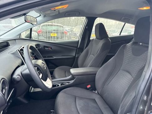 Used 2018 Toyota Prius Two w/ Prius Two Safety Plus Package image 13