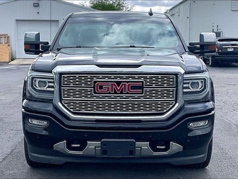 Used 2017 GMC Sierra 1500 Denali w/ Denali Ultimate Package AWD/4WD image 7