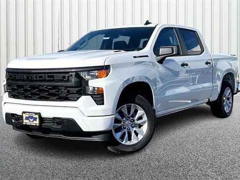 New 2026 Chevrolet Silverado 1500 Custom w/ LPO, Dark Essentials Package image 7