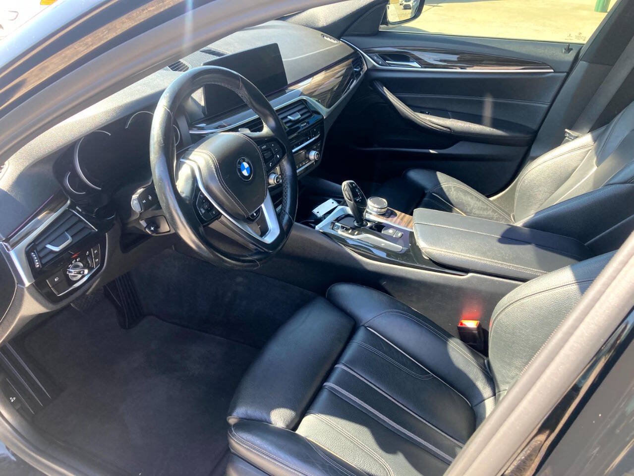 Used 2018 BMW 530i xDrive AWD/4WD image 8