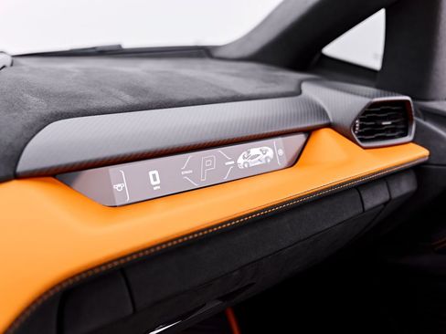 Used 2025 Lamborghini Revuelto AWD/4WD image 88