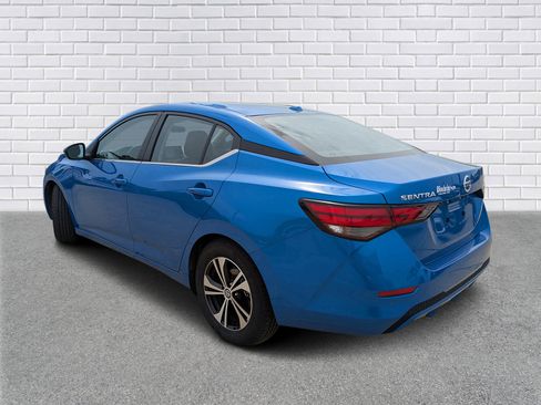 Used 2023 Nissan Sentra SV image 3