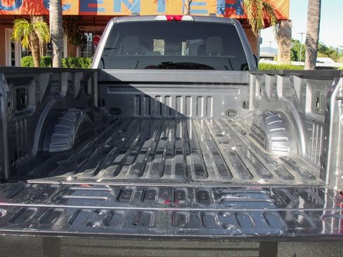 Used 2022 Ford F250 XLT w/ XLT Premium Package image 8