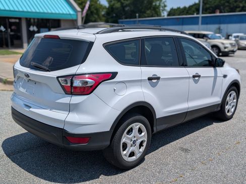 Used 2018 Ford Escape S FWD image 4