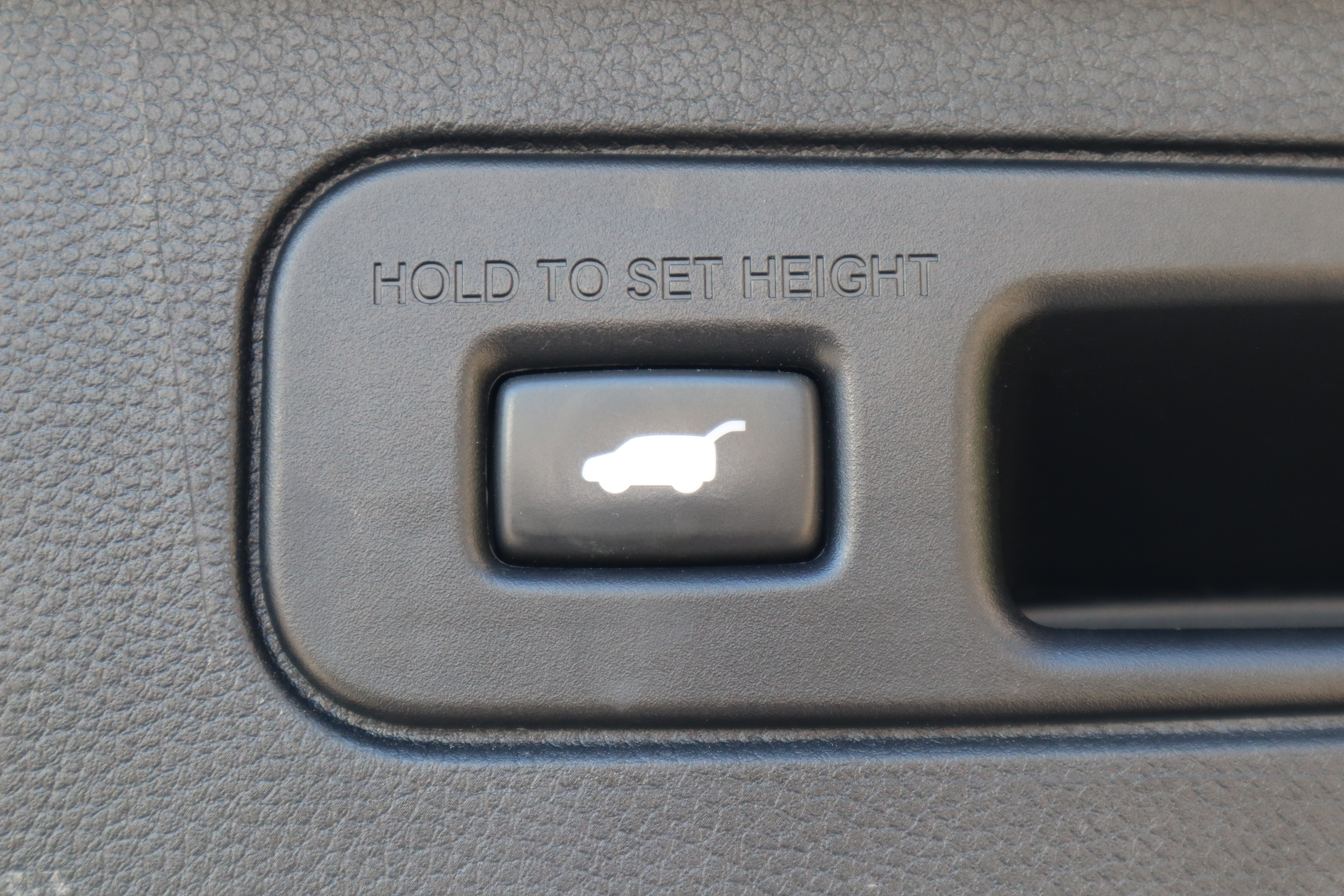 Used 2025 Honda Pilot EX-L image 32
