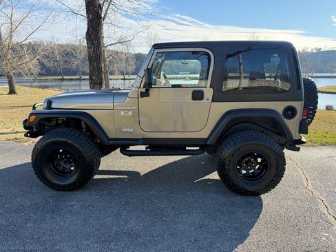 Used 2002 Jeep Wrangler X image 4