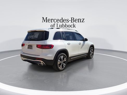 New 2025 Mercedes-Benz GLB 250 GLB 250 image 8