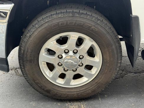 Used 2014 Chevrolet Silverado 2500 LTZ w/ LTZ Plus Package image 7