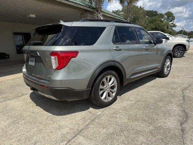 Used 2020 Ford Explorer XLT w/ Equipment Group 202A RWD image 5