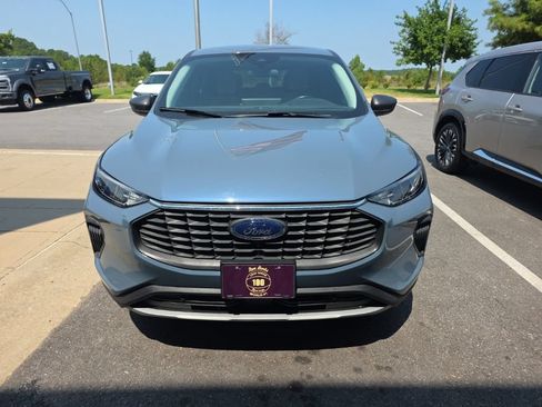Used 2023 Ford Escape Active w/ Tech Pack #1 FWD image 2