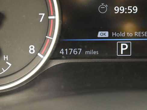 Used 2022 Nissan Sentra SV FWD image 25