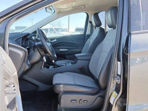 Used 2018 Ford Escape SE w/ SE Sport Appearance Package image 12