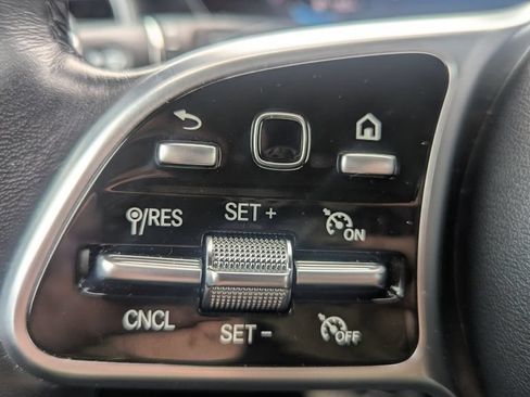 Used 2022 Mercedes-Benz GLC 300 4MATIC image 19