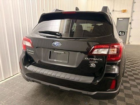 Used 2016 Subaru Outback 3.6R Limited AWD/4WD image 25