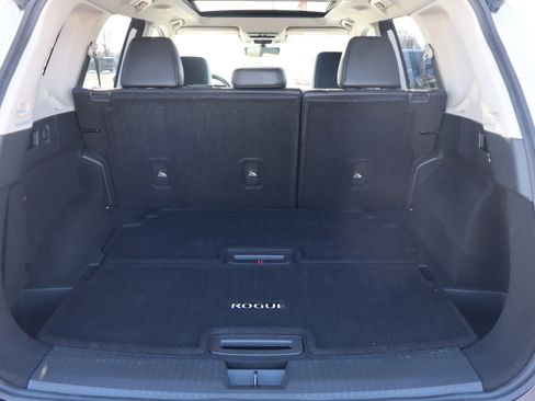 Used 2023 Nissan Rogue Platinum w/ Platinum Premium Package image 32