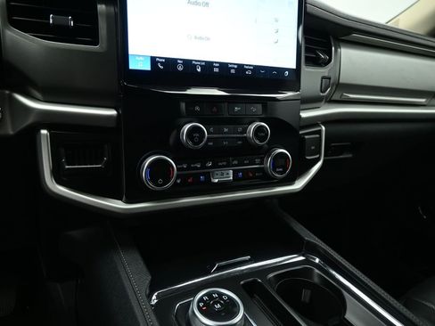 Certified 2024 Ford Expedition Max XLT image 16