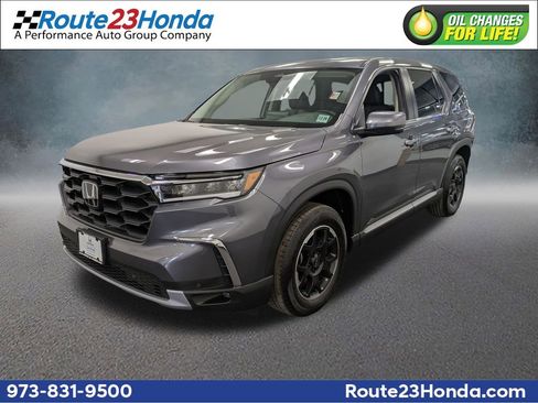 Used 2025 Honda Pilot EX-L image 1