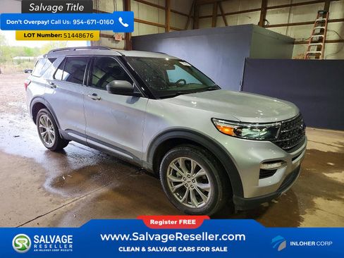 Used 2022 Ford Explorer XLT w/ Equipment Group 202A AWD/4WD image 5