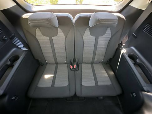 New 2026 Kia Sorento LX FWD image 21