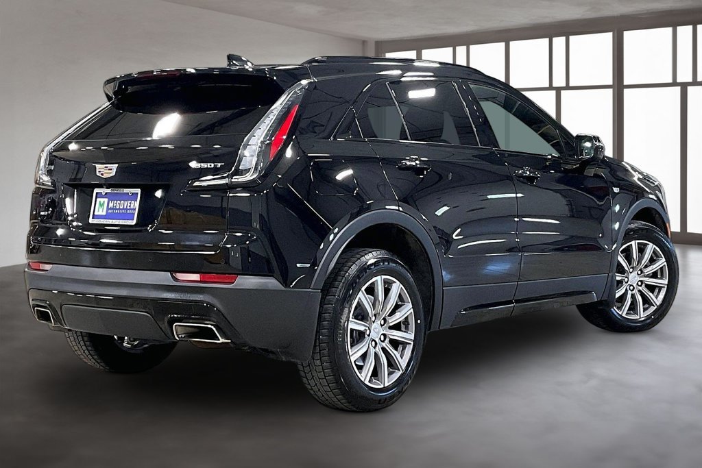 Used 2023 Cadillac XT4 Sport w/ Cold Weather Package AWD/4WD image 7