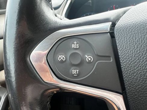 Used 2019 Chevrolet Traverse LT FWD image 6