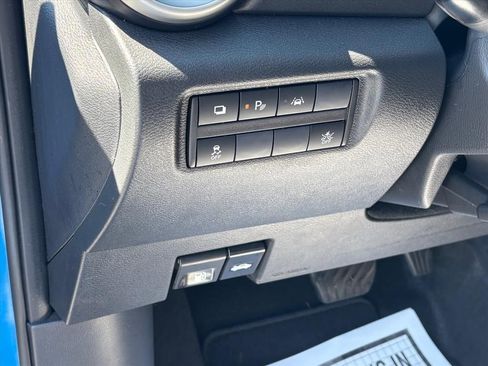 Used 2023 Nissan Versa S w/ Trunk Package FWD image 8