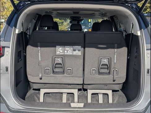 New 2026 Kia Carnival SX image 14