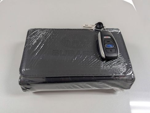 Used 2025 Subaru Outback Premium image 6