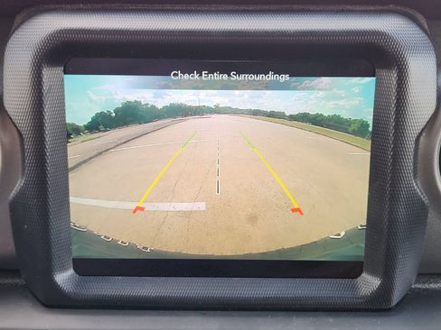 Used 2023 Jeep Wrangler Unlimited w/ Sun & Screen Package AWD/4WD image 27