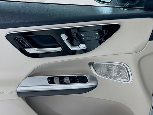 New 2026 Mercedes-Benz GLC 300 image 19