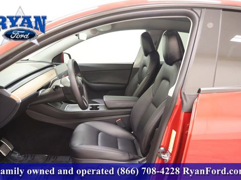 Used 2022 Tesla Model Y Long Range image 10