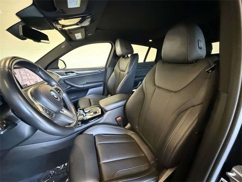 Used 2023 BMW X4 xDrive30i w/ M Sport Package image 2
