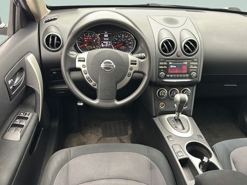 Used 2013 Nissan Rogue SV AWD/4WD image 11