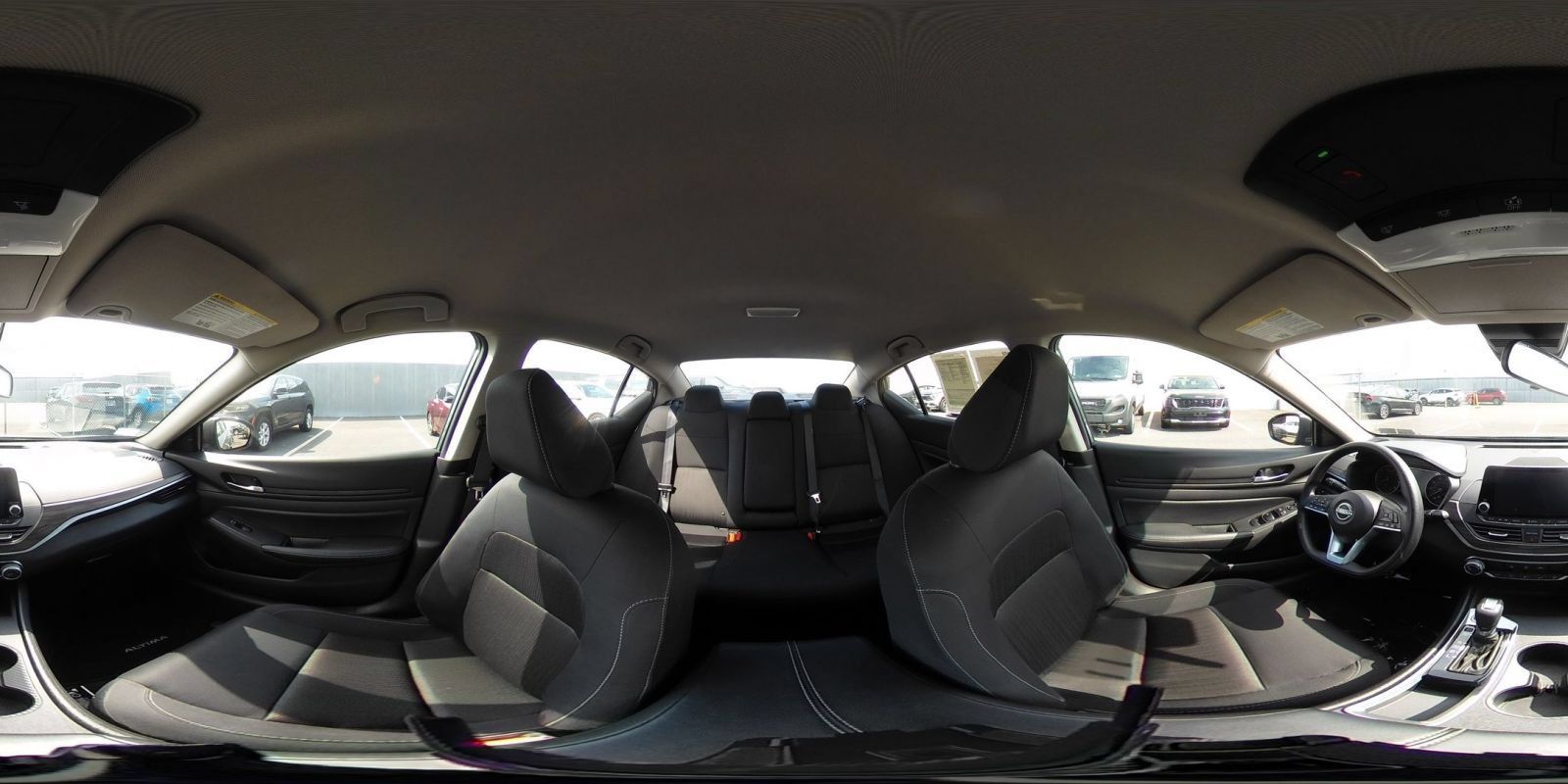 Used 2025 Nissan Altima 2.5 SV FWD image 42