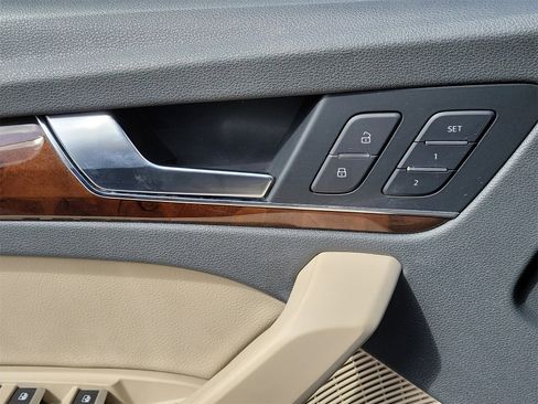 Used 2018 Audi Q5 2.0T Premium Plus w/ Premium Plus Package image 31