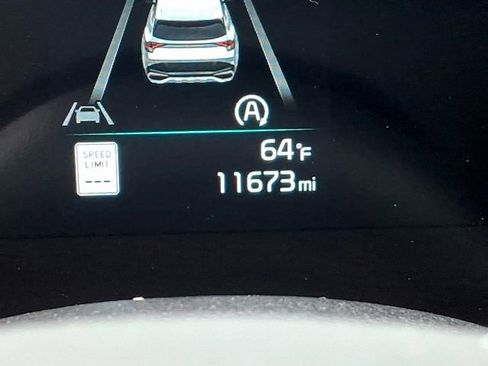 Used 2025 Kia Sportage EX w/ Premium Package FWD image 21