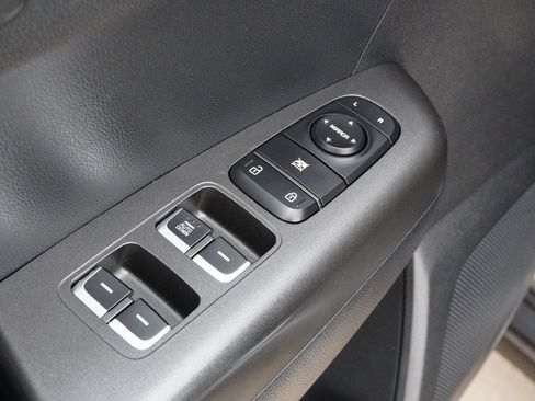 Used 2021 Kia Sportage LX image 23