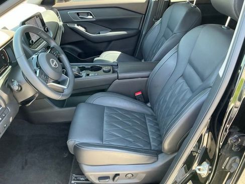 Used 2023 Nissan Rogue Platinum w/ Platinum Premium Package AWD/4WD image 11