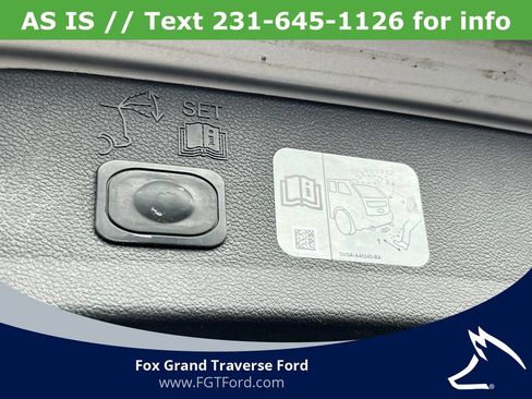 Used 2017 Ford Escape Titanium w/ Equipment Group 301A AWD/4WD image 30