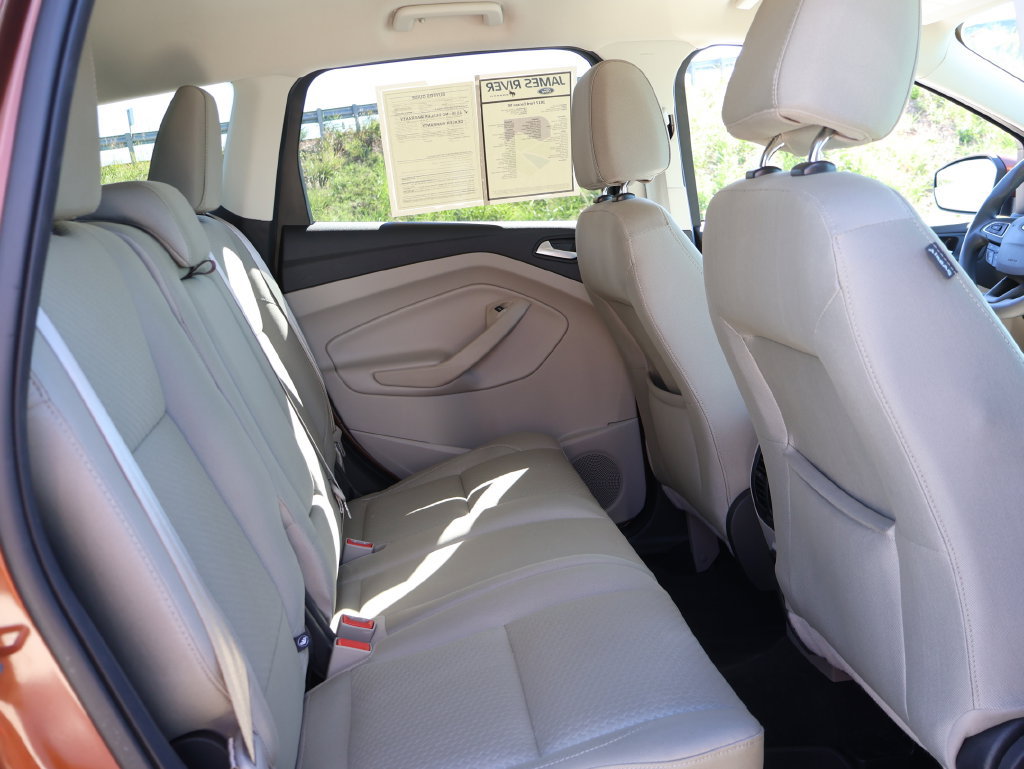 Used 2017 Ford Escape SE FWD image 11