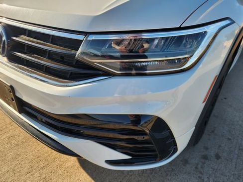 Used 2023 Volkswagen Tiguan SE R-Line FWD image 7