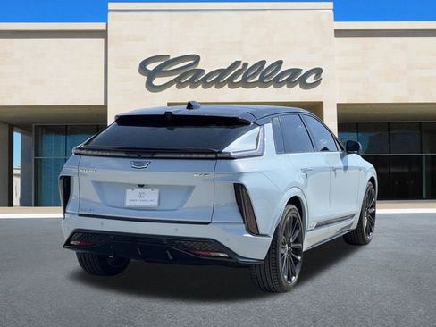 New 2026 Cadillac Lyriq V image 3