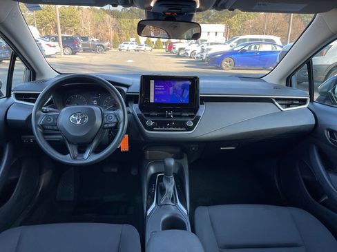 Used 2024 Toyota Corolla LE image 8